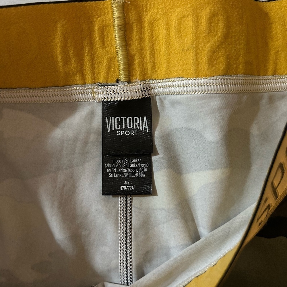 Victoria's Secret Camo Sports Bra & Leggings Set - Green, Black, Yellow - Picture 7 of 13